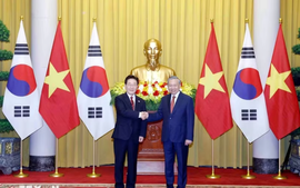 Tổng thống Hàn Quốc và Phu nhân kết thúc chuyến thăm cấp Nhà nước tới Việt Nam