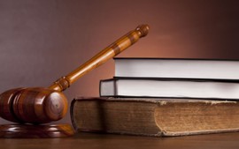 Tổng rà soát văn bản quy phạm pháp luật, hoàn thiện thể chế, khơi thông nguồn lực tăng trưởng