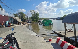 Sạt lở liên tiếp ở Cà Mau, thiệt hại hàng tỷ đồng, khẩn trương hỗ trợ người dân mất nhà