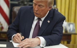 THUẾ QUAN HOA KỲ: Một số dược phẩm bị áp thuế nhập khẩu 100%