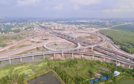 Bổ sung mức giá dịch vụ sử dụng cao tốc TP.HCM - Long Thành - Dầu Giây từ sáng 30/4