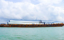 Quy định mới về vận tải hàng hóa siêu trường, siêu trọng đường thủy