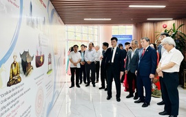 Khai mạc Khu trưng bày thành tựu khoa học xã hội 'Vững nền tảng – Sáng tương lai'