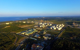 Nhà máy lọc dầu Dung Quất - Hạt nhân của Trung tâm lọc hóa dầu và Năng lượng quốc gia