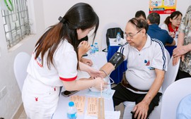'Uống 3-4 loại thuốc vẫn tăng huyết áp': Chuyên gia cảnh báo nguyên nhân nguy hiểm phía sau