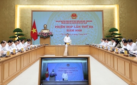 Phát triển đồng bộ hạ tầng số, chuyển đổi số toàn diện, tạo thuận lợi tối đa cho người dân, doanh nghiệp