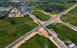 Thông xe 2 đoạn cao tốc Bắc-Nam qua Nam Trung Bộ từ hôm nay, 19/5