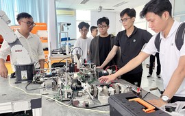 Tiêu chuẩn hưởng học bổng trong các ngành khoa học, kỹ thuật và công nghệ chiến lược