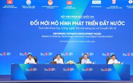 Đổi mới mô hình phát triển đất nước dựa trên khoa học, công nghệ, đổi mới sáng tạo và chuyển đổi số