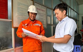 EVNSPC: Tăng cường thực hành tiết kiệm điện tại nơi làm việc