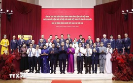 Tổng Bí thư, Chủ tịch nước Tô Lâm gặp gỡ cộng đồng người Việt Nam tại Thái Lan