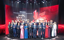 Viettel tôn vinh 20 'ngôi sao' toàn cầu