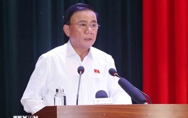 Thường trực Ban Bí thư Trần Cẩm Tú tiếp xúc cử tri tại Đà Nẵng