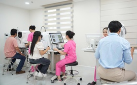 Cập nhật tiến bộ mới trong điều trị nhãn khoa
