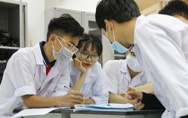Chuyên ngành Lao còn được miễn học phí không?