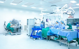 Bệnh viện Tâm Anh liên tiếp ứng dụng thành công siêu robot phẫu thuật