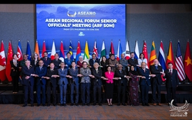 Việt Nam đề xuất phát huy vai trò trung tâm của ASEAN trước các thách thức mới