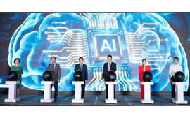 AI Thực chiến” mùa 2 khởi động, Techcombank tiếp tục trao học bổng trị giá 1 triệu USD
