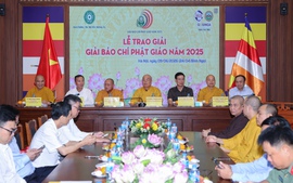 Ghi dấu hành trình phụng sự bằng ngòi bút