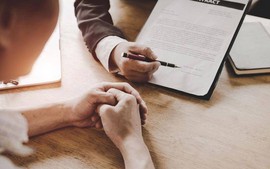 Ép khách vay vốn mua bảo hiểm có thể bị phạt đến 500 triệu đồng