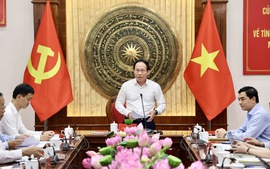 Phó Thủ tướng Lê Tiến Châu làm việc với Ban Thường vụ Tỉnh ủy Thanh Hóa
