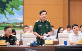 Thể chế hóa kịp thời chủ trương của Đảng về bảo vệ Tổ quốc từ sớm, từ xa