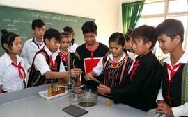 Dự kiến nhiều chính sách ưu tiên hỗ trợ học tập đối với người học dân tộc thiểu số rất ít người