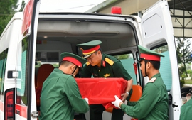Cần Thơ: Bàn giao 670 mẫu sinh phẩm hài cốt liệt sĩ để giám định ADN