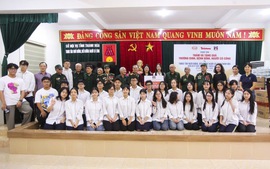 Ngọn lửa nhỏ góp sức cho phong trào "Đền ơn đáp nghĩa"