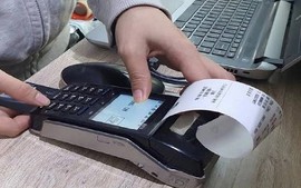 Hóa đơn từ máy tính tiền sai tên, địa chỉ, có phải lập lại?