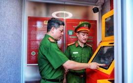 Ra mắt 'Trạm Cảnh sát thông minh' tại Hà Nội