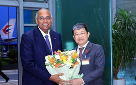 Chủ tịch Quốc hội Côte d’Ivoire đến Hà Nội, bắt đầu thăm chính thức Việt Nam