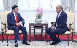 Thường trực Ban Bí thư Trần Cẩm Tú gặp Bộ trưởng Cao cấp Singapore Shanmugam