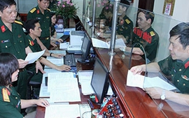 Đối tượng, tiêu chuẩn xét khen thưởng quá trình cống hiến