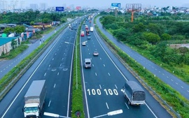 CSGT bắt đầu xử phạt lỗi không giữ khoảng cách an toàn từ 27/8/2026