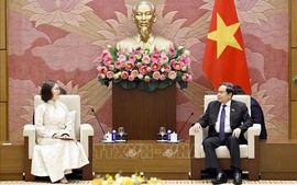 Chủ tịch Quốc hội Trần Thanh Mẫn tiếp Đại sứ Mông Cổ