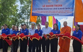 Cầu mới nối nhịp vùng đồng bào Khmer ở Long Hiệp