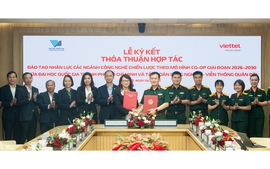 Viettel và ĐH Quốc gia TPHCM cùng đào tạo sinh viên công nghệ
