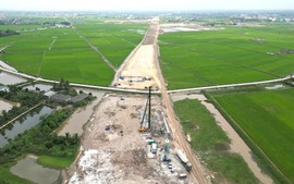 Thiếu vật liệu thi công, cao tốc Ninh Bình-Hải Phòng khó về đích trong năm 2026