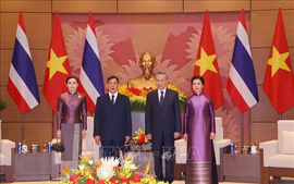 Nhà vua Thái Lan và Hoàng hậu kết thúc tốt đẹp chuyến thăm Việt Nam