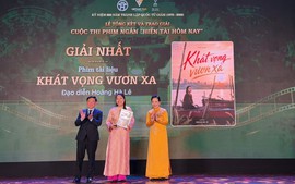 13 giải thưởng được trao tại Lễ Tổng kết Cuộc thi phim ngắn ‘Hiền tài hôm nay’