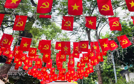 Quốc khánh 2/9: Về Lăng Bác, tiếp nối mạch nguồn lịch sử và tình yêu Tổ quốc