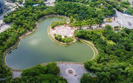 Mặt nước trong công viên, vườn hoa có được quy đổi thành đất cây xanh?