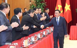 Thường trực Ban Bí thư Trần Cẩm Tú tiếp Đoàn cán bộ cấp cao Đảng Nhân dân Cách mạng Lào