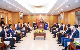 Chủ tịch Ủy ban Trung ương MTTQ Việt Nam tiếp đoàn đại biểu cấp cao Hội Liên hiệp Thanh niên Campuchia