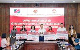 Agribank hỗ trợ 1 tỷ đồng xây dựng Nhà Đại đoàn kết cho hộ khó khăn