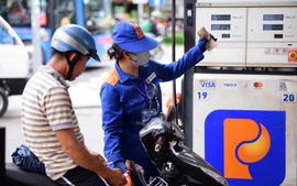 Giá dầu giảm nhẹ