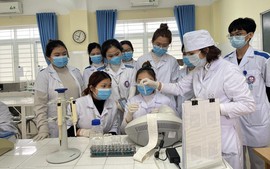 Sẽ có 2 kỳ kiểm tra năng lực hành nghề với 4 chức danh bác sĩ năm 2027