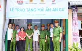 Trao tặng 46 mái ấm an cư cho các hộ dân có hoàn cảnh khó khăn tại Cà Mau