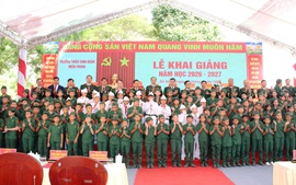 Lễ khai giảng đầu tiên của Trường Thiếu sinh quân miền Trung